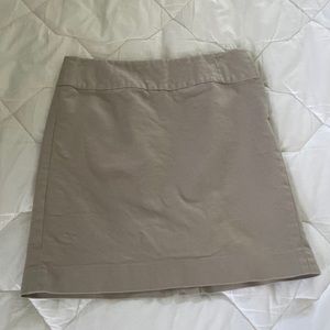 Beige size 6 banana republic Aline skirt with side zipper